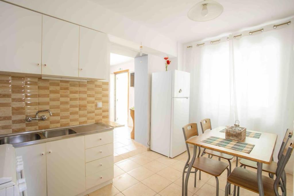 Anthia Private Studio A Breath Away From Beaches Áyios Nikítas المظهر الخارجي الصورة