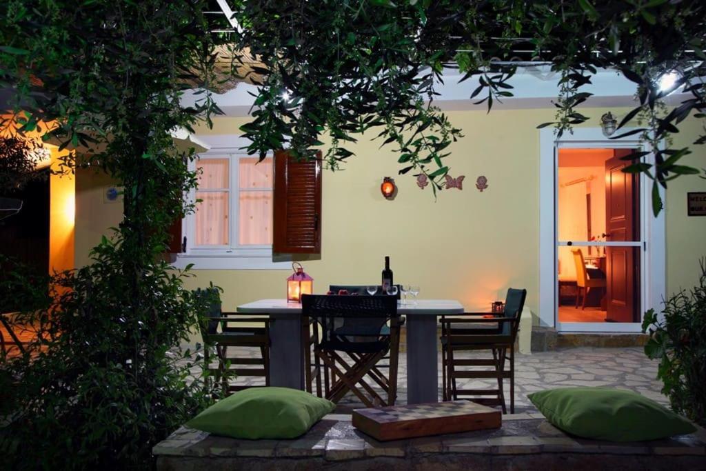 Anthia Private Studio A Breath Away From Beaches Áyios Nikítas المظهر الخارجي الصورة
