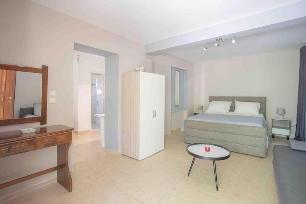Anthia Private Studio A Breath Away From Beaches Áyios Nikítas المظهر الخارجي الصورة